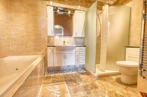 Master Ensuite- click for photo gallery